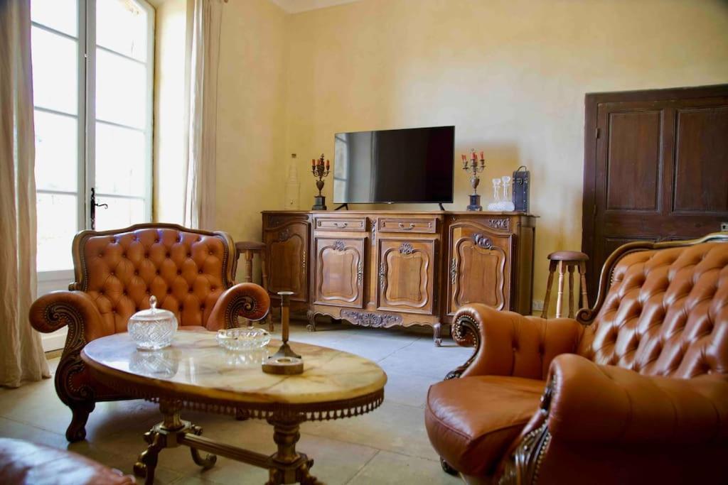 Chambres D'Hotes B&B - Chateau De Sienne Proche Avignon Orange Piscine Riviere Chusclan Ngoại thất bức ảnh